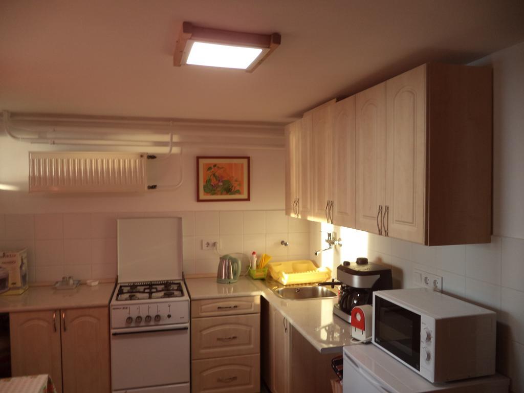 Napkelte Apartman Тихань Номер фото