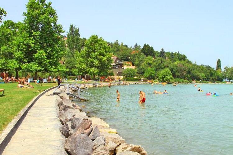 Napkelte Apartman Тихань Екстер'єр фото