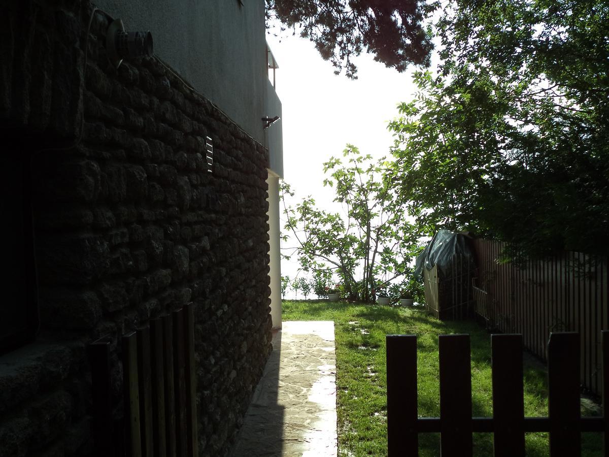 Napkelte Apartman Тихань Екстер'єр фото